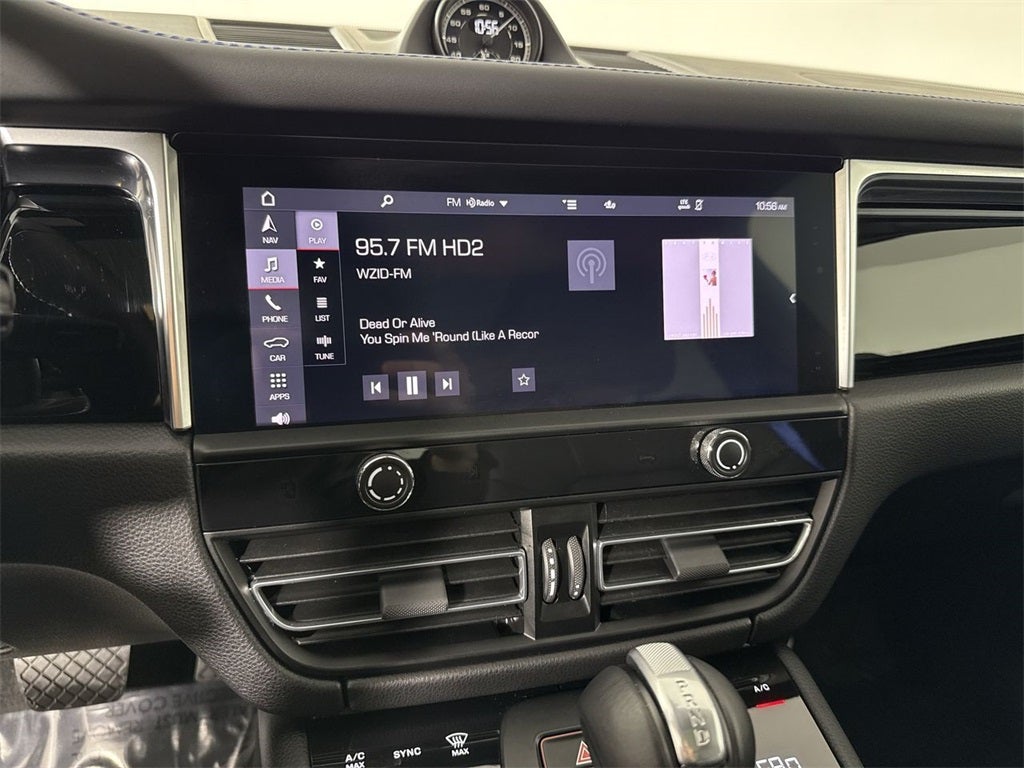 2023 Porsche Macan T