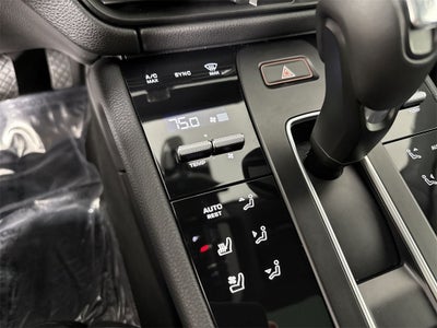 2023 Porsche Macan T