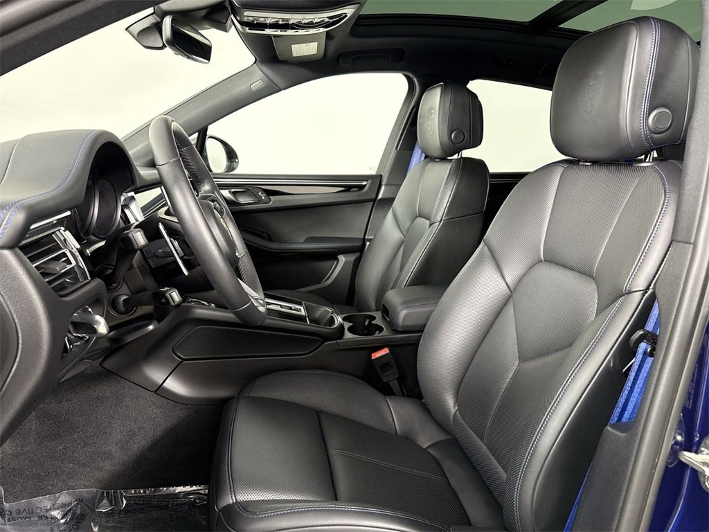 2023 Porsche Macan T