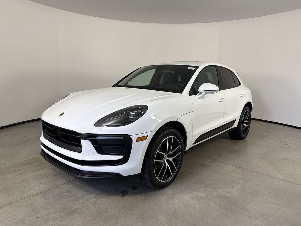 2023 Porsche Macan T