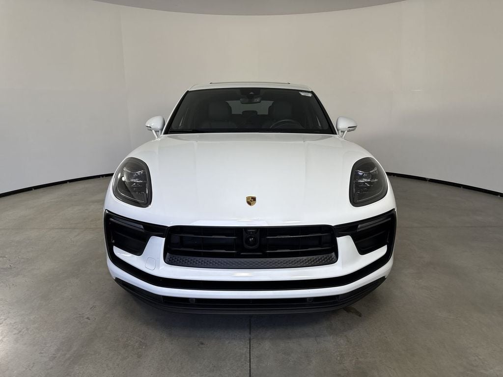 2023 Porsche Macan T