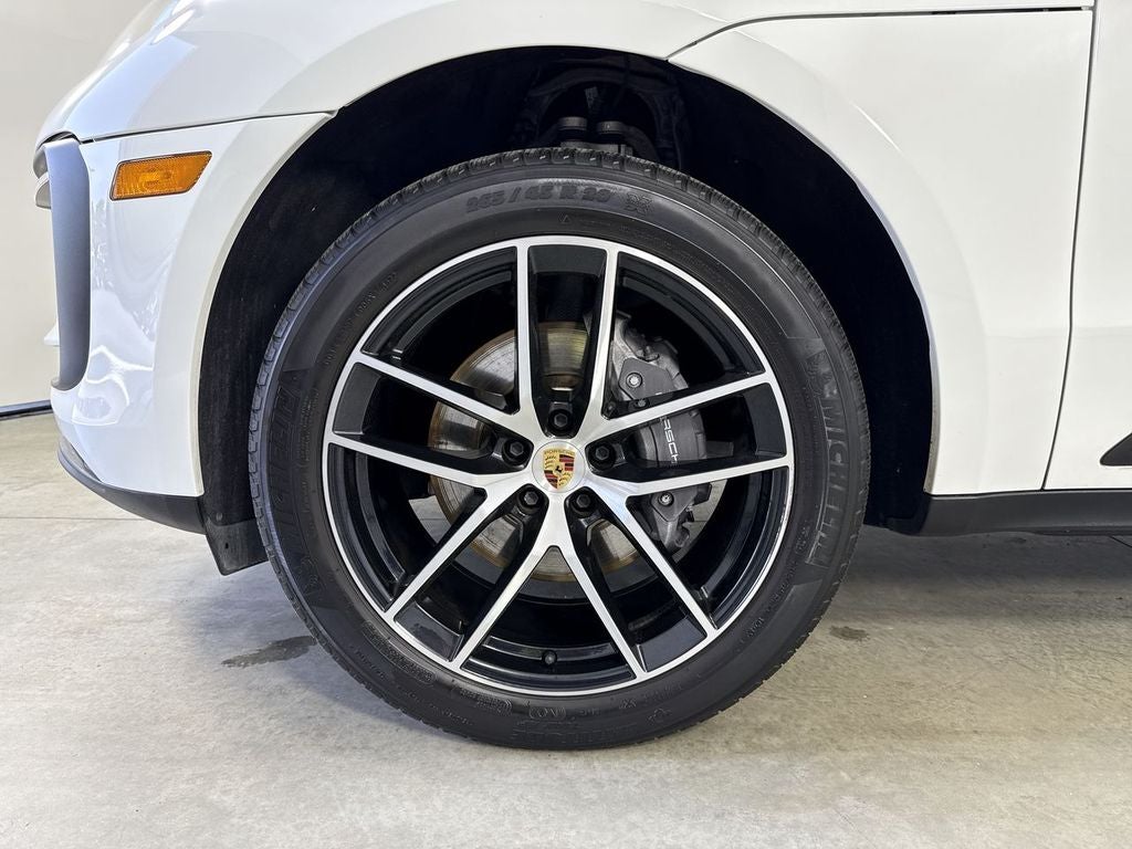 2023 Porsche Macan T