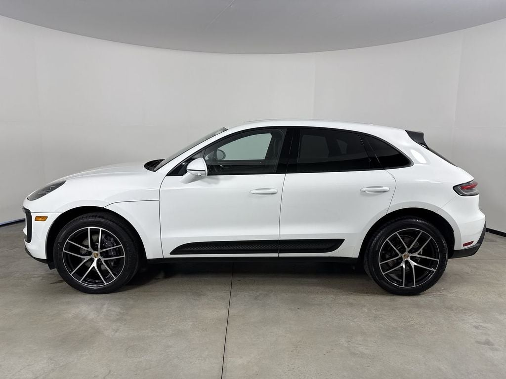 2023 Porsche Macan T