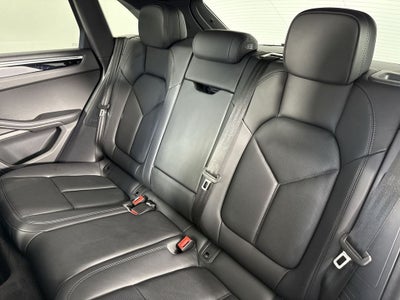 2023 Porsche Macan T