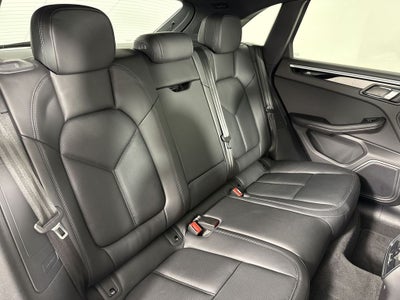2023 Porsche Macan T