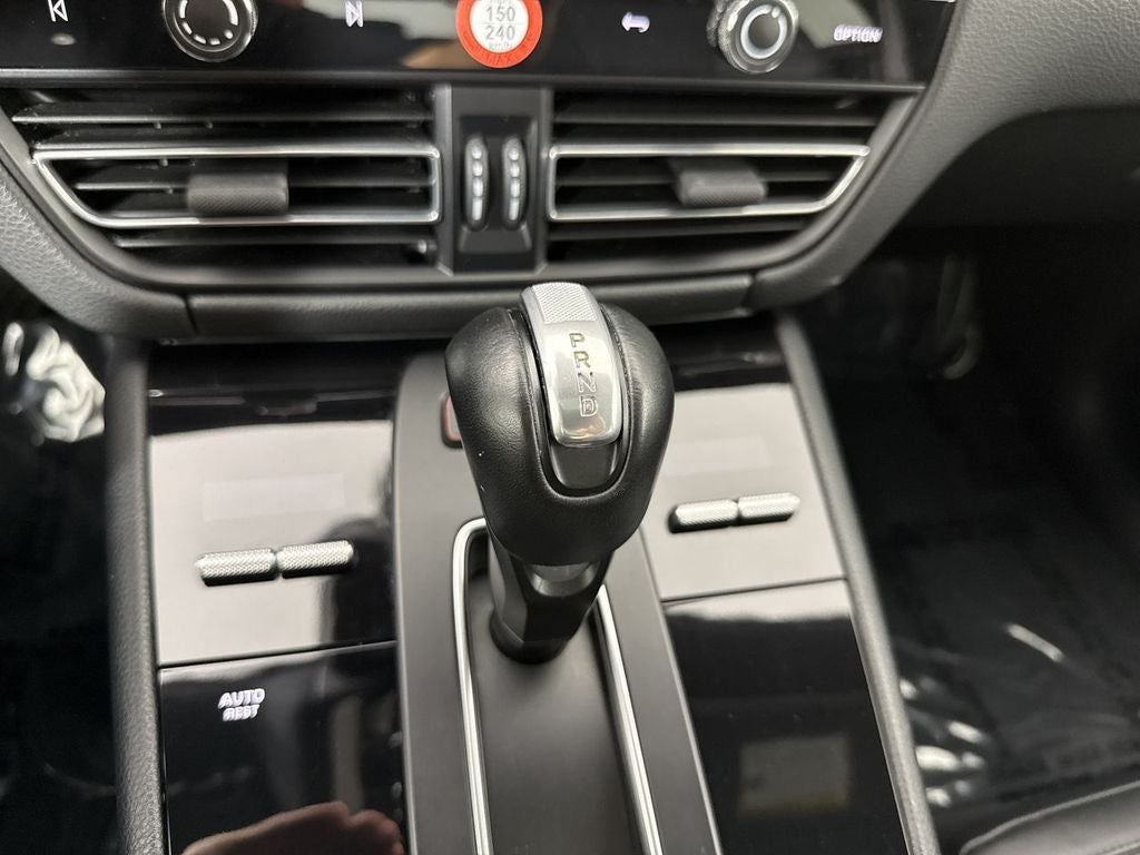 2023 Porsche Macan T