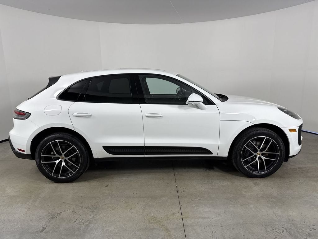 2023 Porsche Macan T