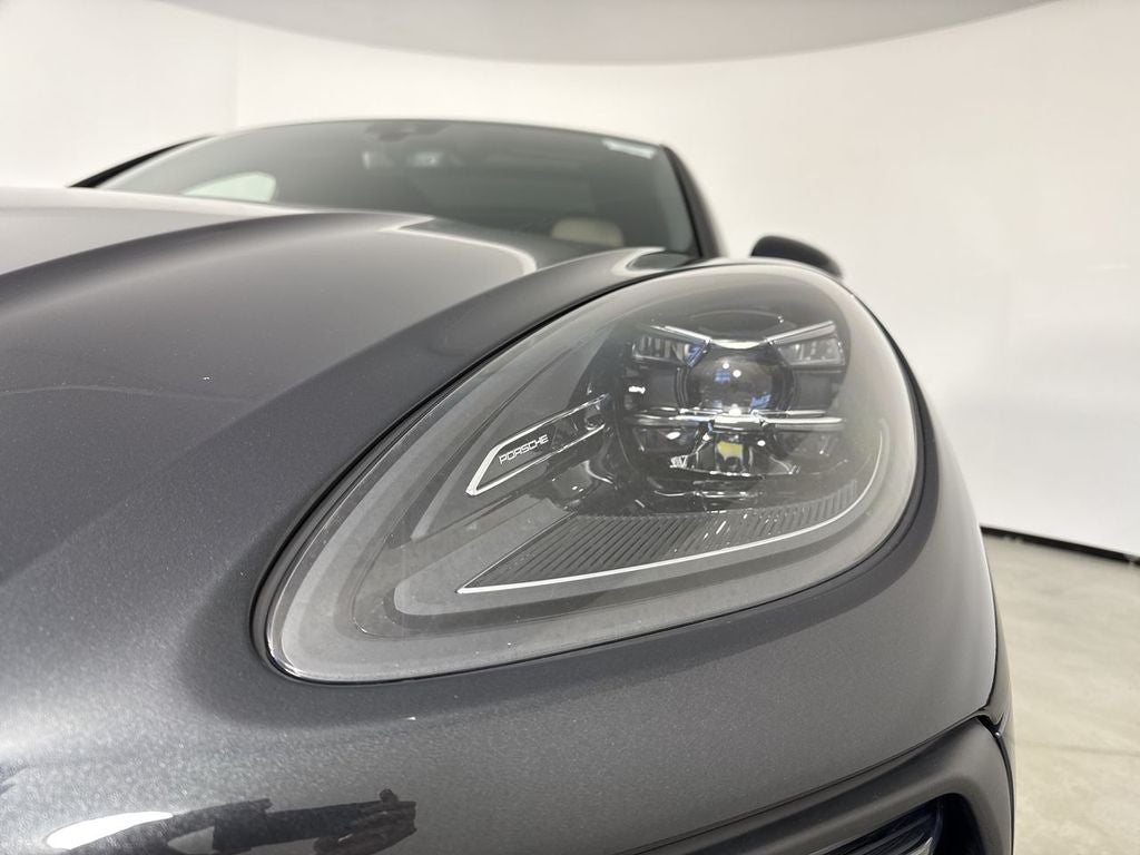 2024 Porsche Macan T