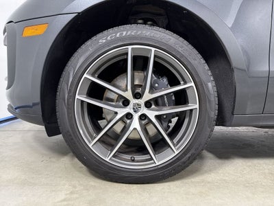 2024 Porsche Macan T