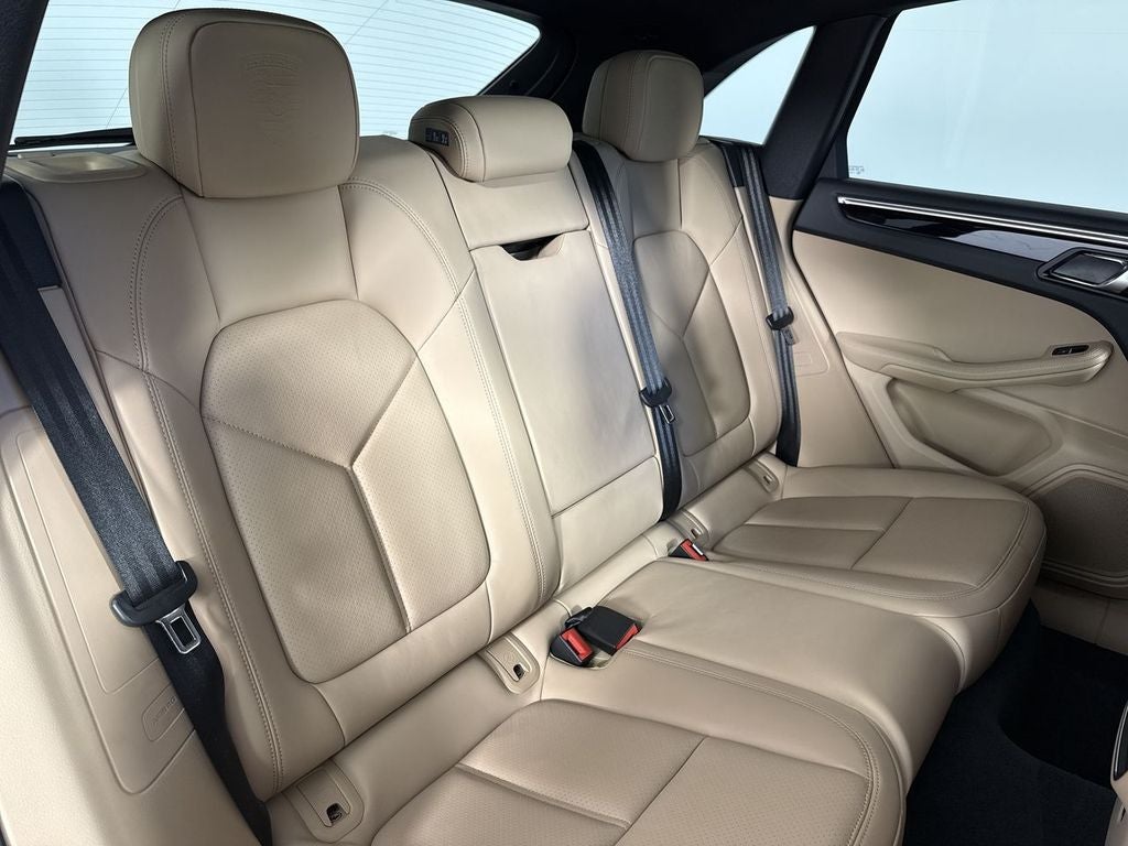 2024 Porsche Macan T