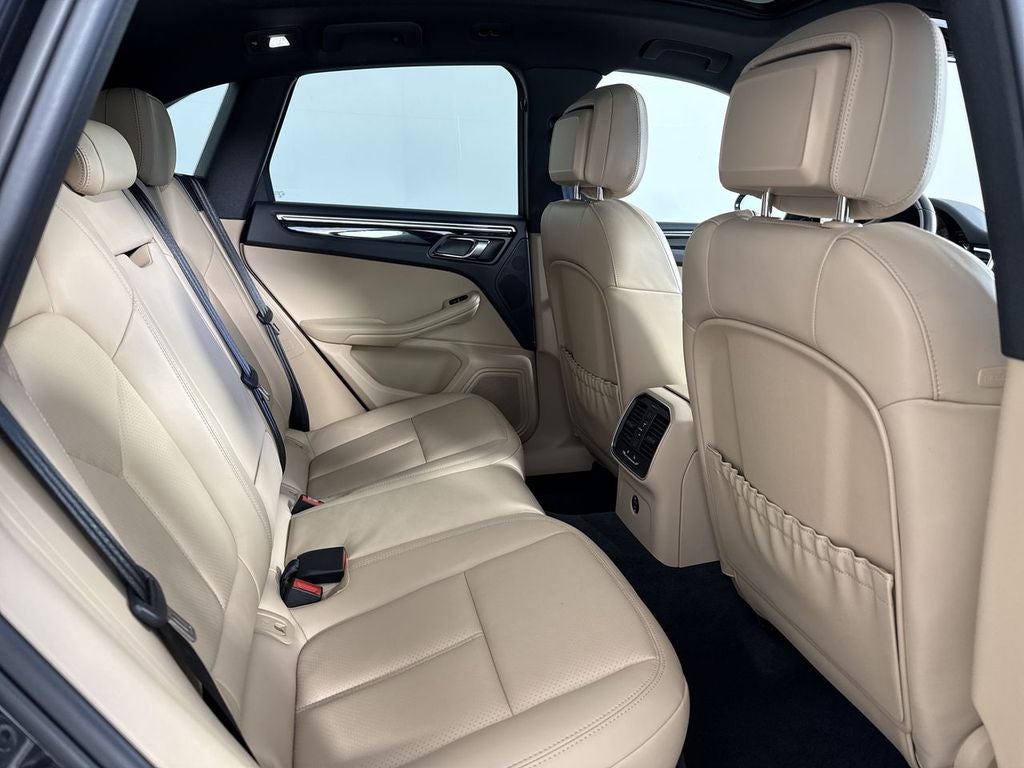 2024 Porsche Macan T