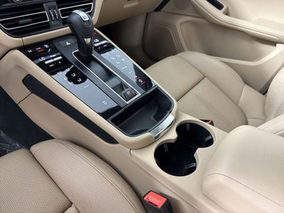 2024 Porsche Macan T