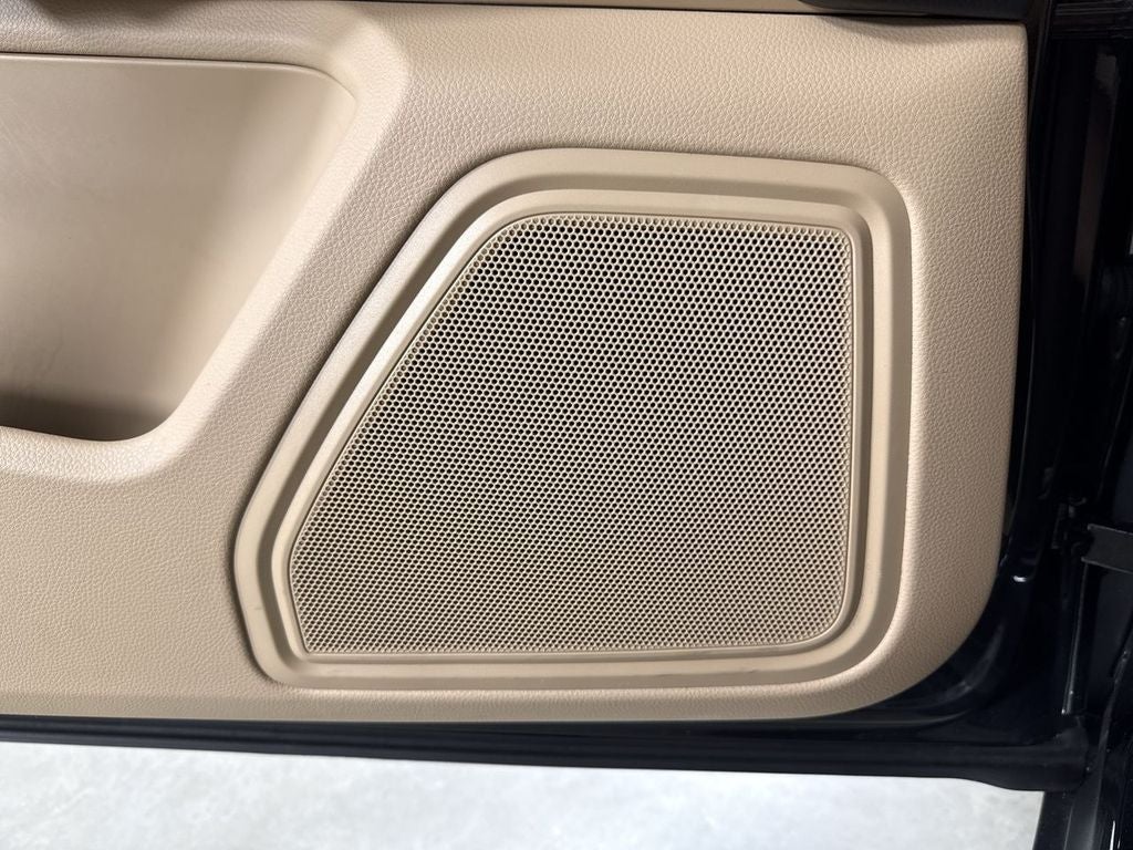 2024 Porsche Macan T