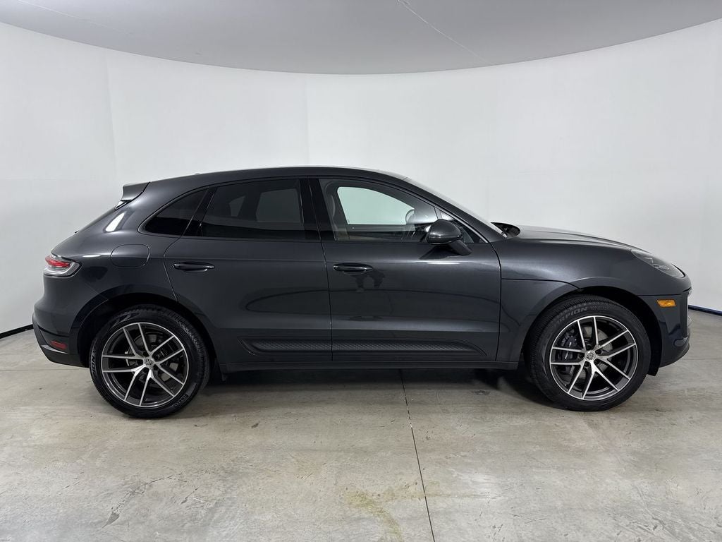 2024 Porsche Macan T