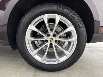 2025 Porsche Macan AWD