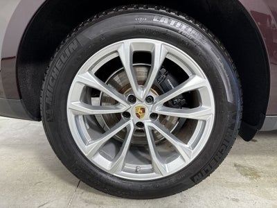 2025 Porsche Macan AWD