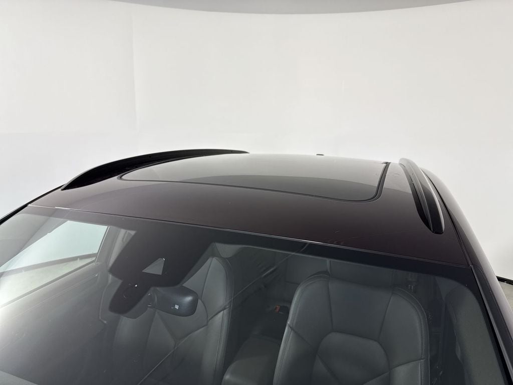 2025 Porsche Macan AWD