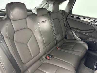 2025 Porsche Macan AWD