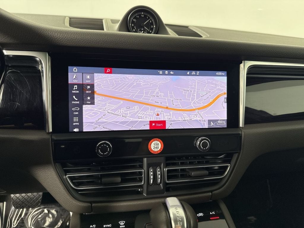 2025 Porsche Macan AWD