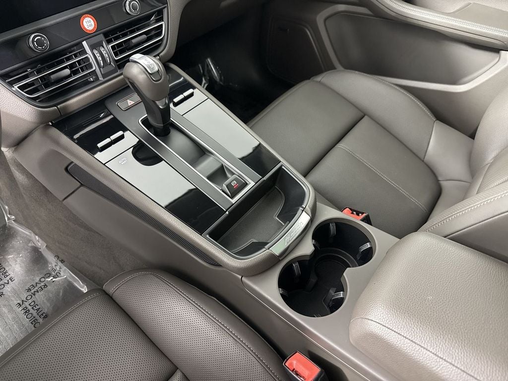 2025 Porsche Macan AWD