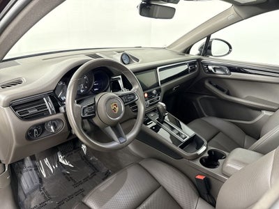 2025 Porsche Macan AWD