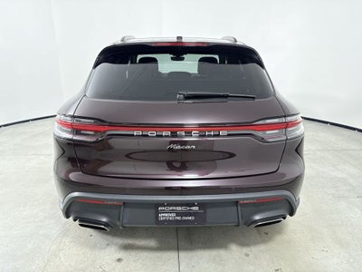 2025 Porsche Macan AWD