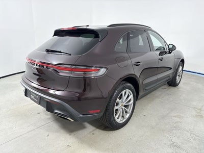 2025 Porsche Macan AWD