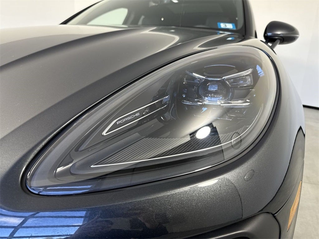 2025 Porsche Macan AWD