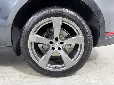 2025 Porsche Macan AWD