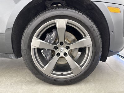 2025 Porsche Macan AWD