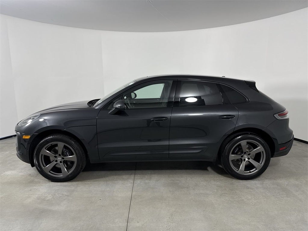 2025 Porsche Macan AWD