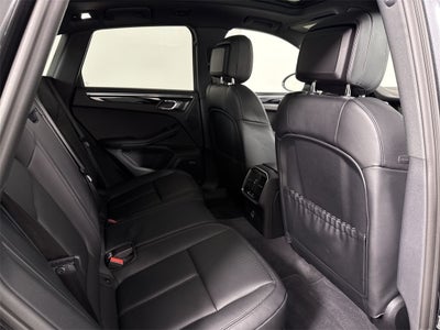 2025 Porsche Macan AWD