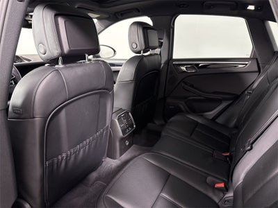 2025 Porsche Macan AWD