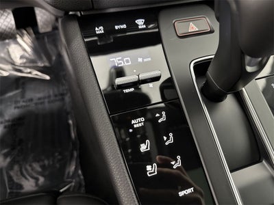 2025 Porsche Macan AWD