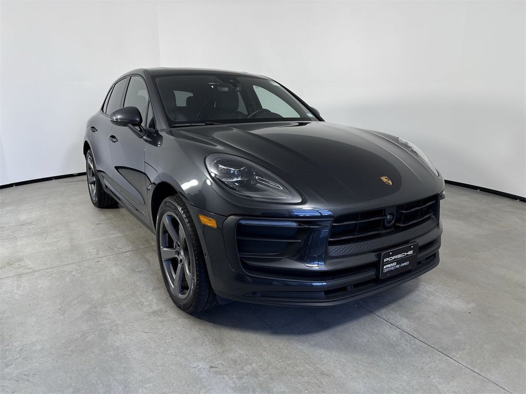 2025 Porsche Macan AWD