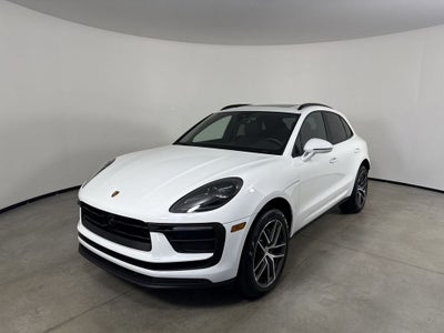 2025 Porsche Macan Base