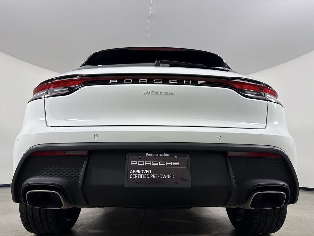 2025 Porsche Macan Base