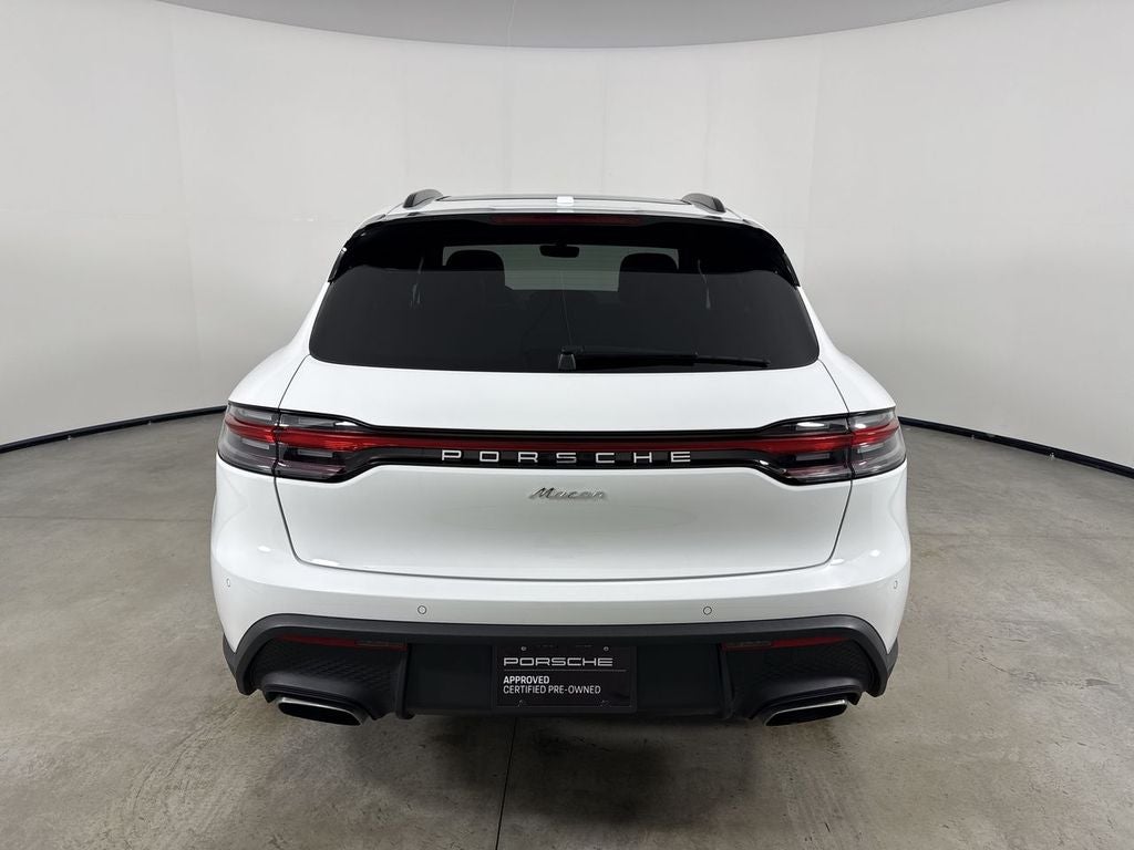2025 Porsche Macan Base