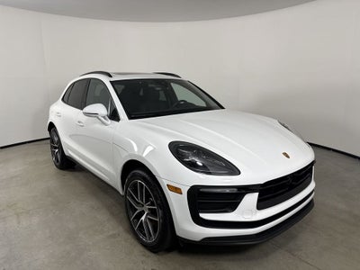 2025 Porsche Macan Base