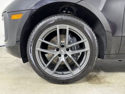 2026 Porsche Macan Macan T