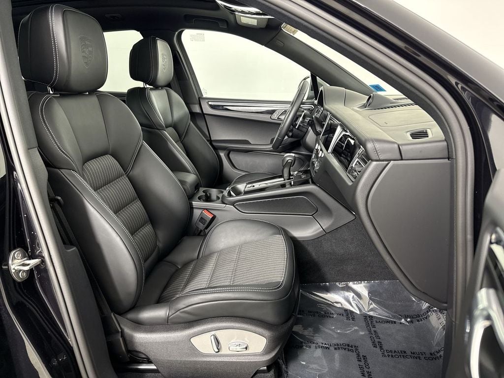 2026 Porsche Macan Macan T