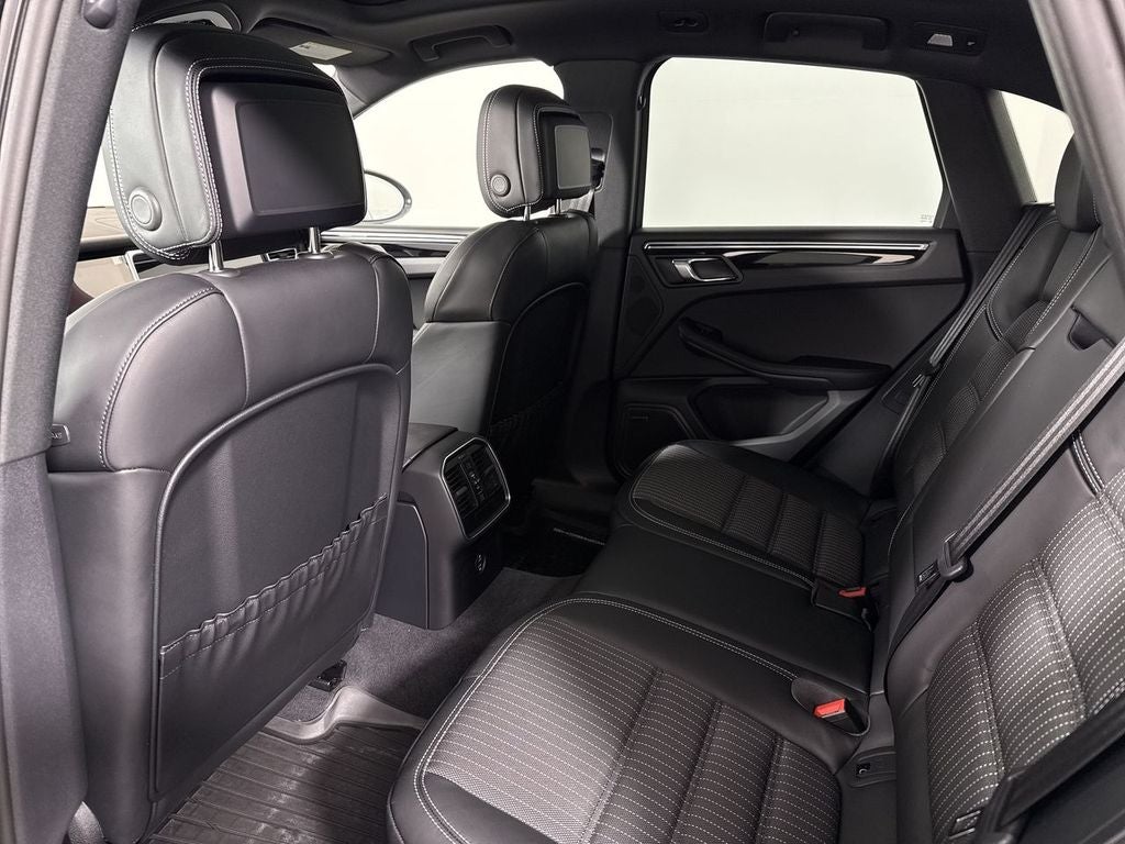 2026 Porsche Macan Macan T