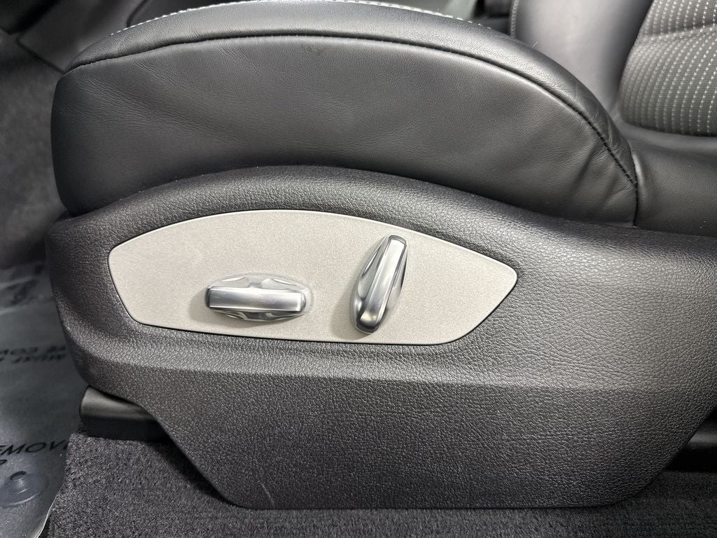 2026 Porsche Macan Macan T