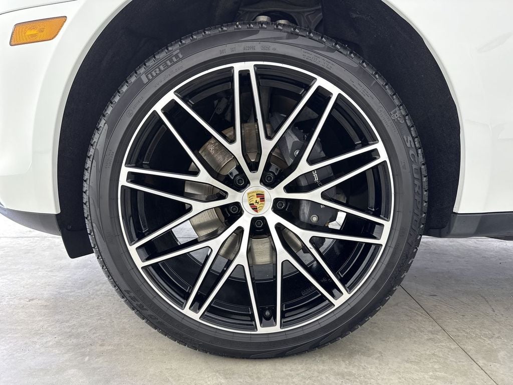 2026 Porsche Macan AWD
