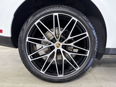 2026 Porsche Macan AWD