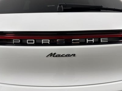 2026 Porsche Macan AWD