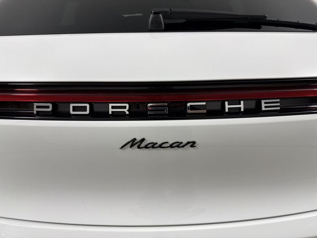2026 Porsche Macan AWD