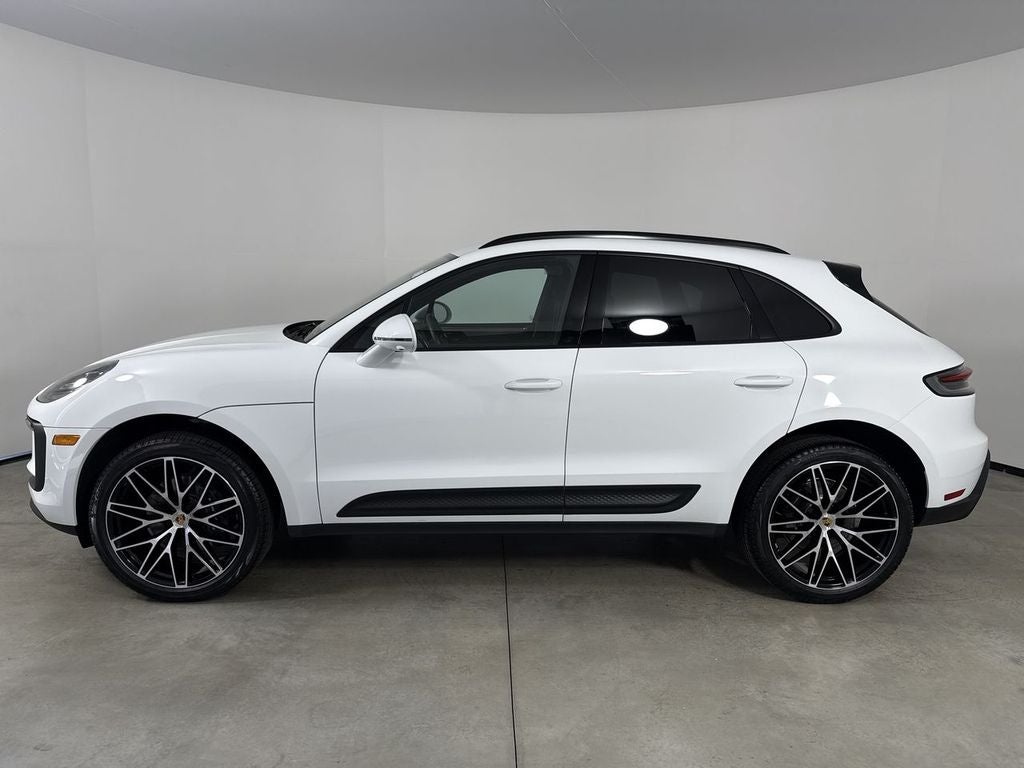 2026 Porsche Macan AWD