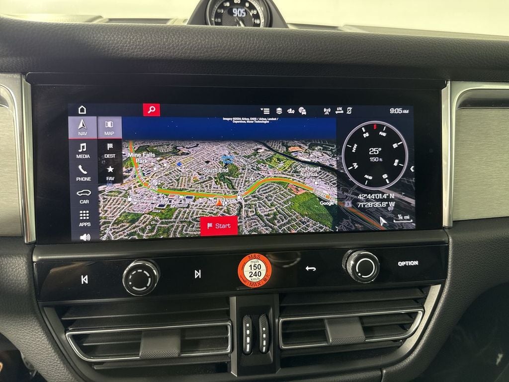 2026 Porsche Macan AWD