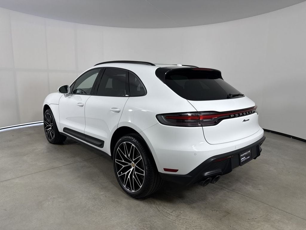 2026 Porsche Macan AWD